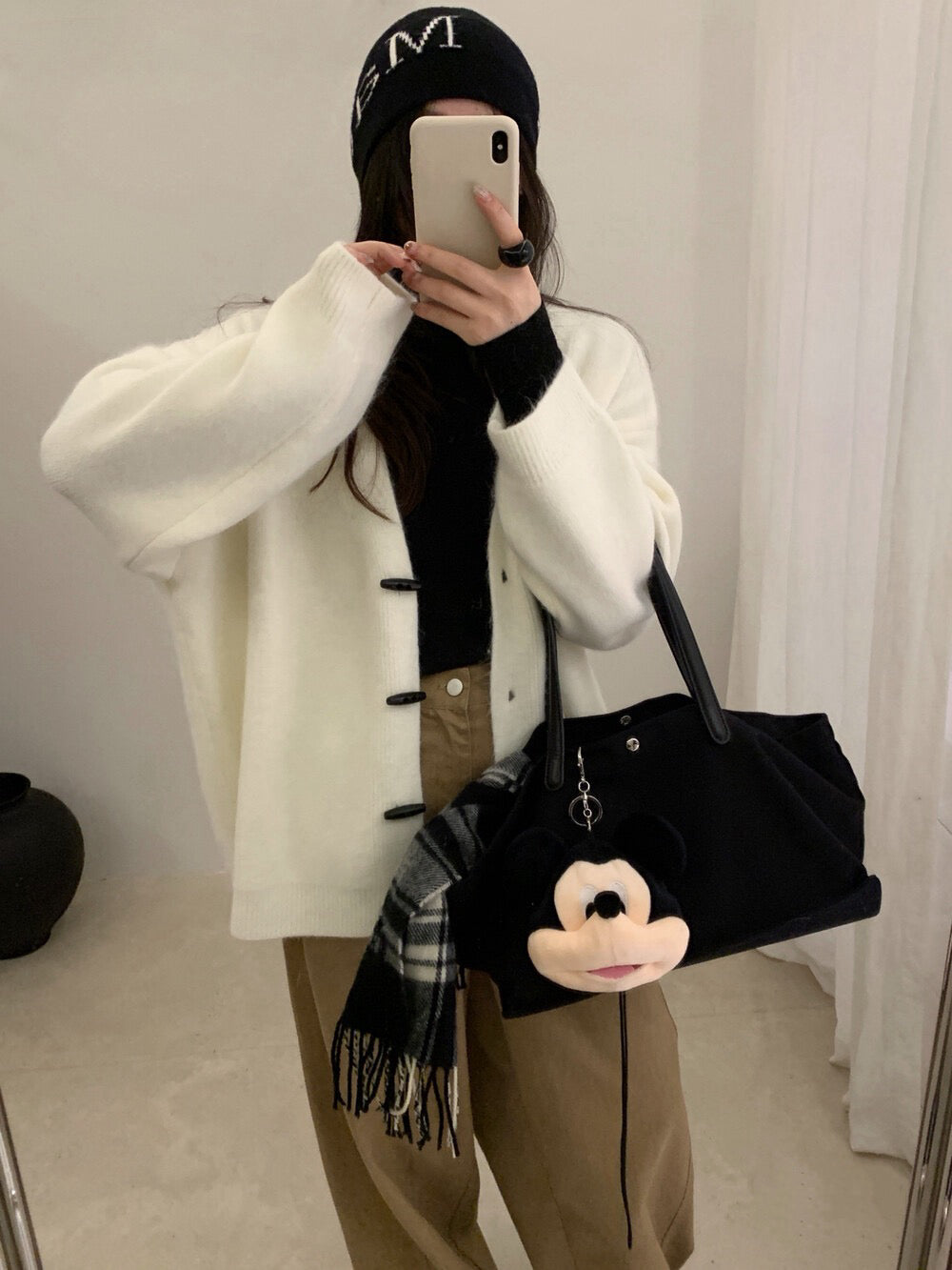 // 超軟糯寬鬆中長牛角鈕CD