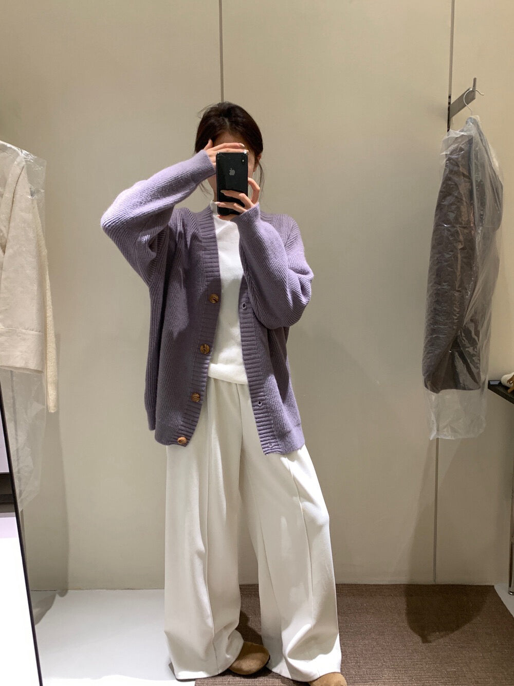 // 慵懶風V領寬鬆款CD