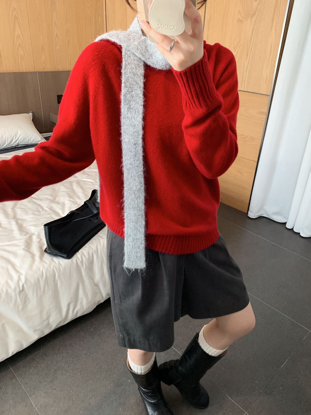 // 100%綿羊毛無縫一體連帽NT