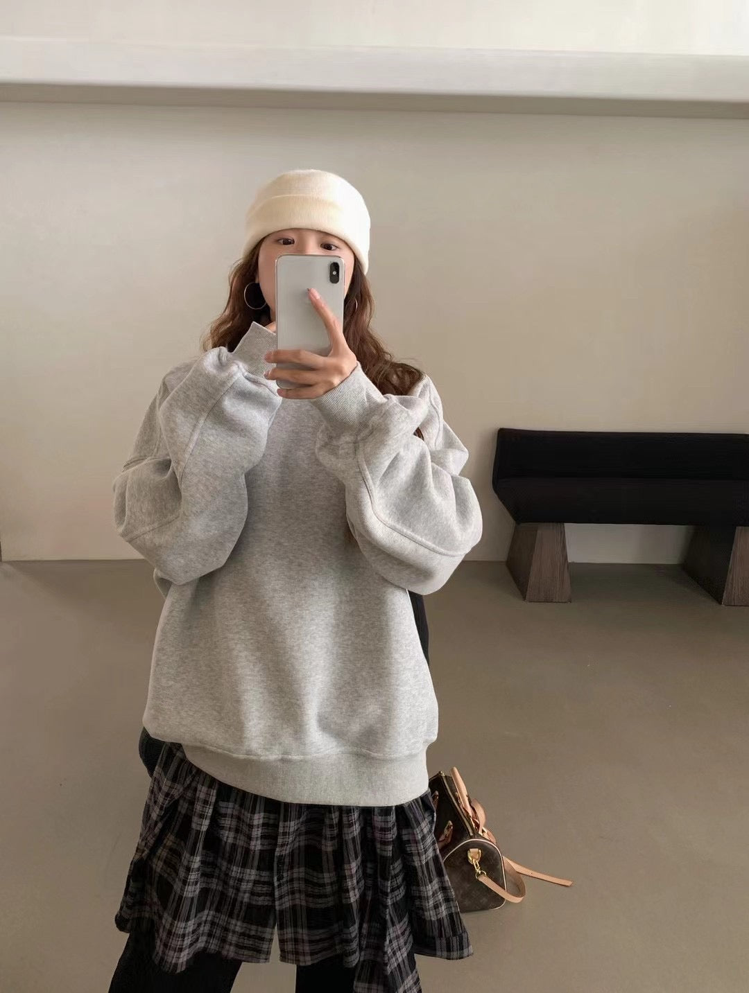 // 超高質靚料淨色衛衣