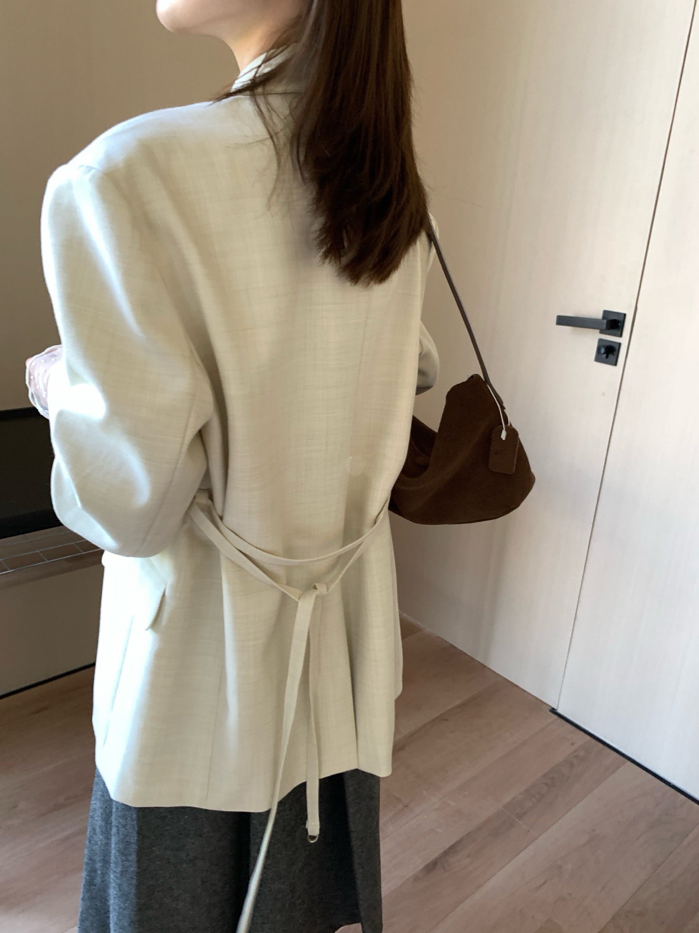 // 高質連腰帶經典西裝外套