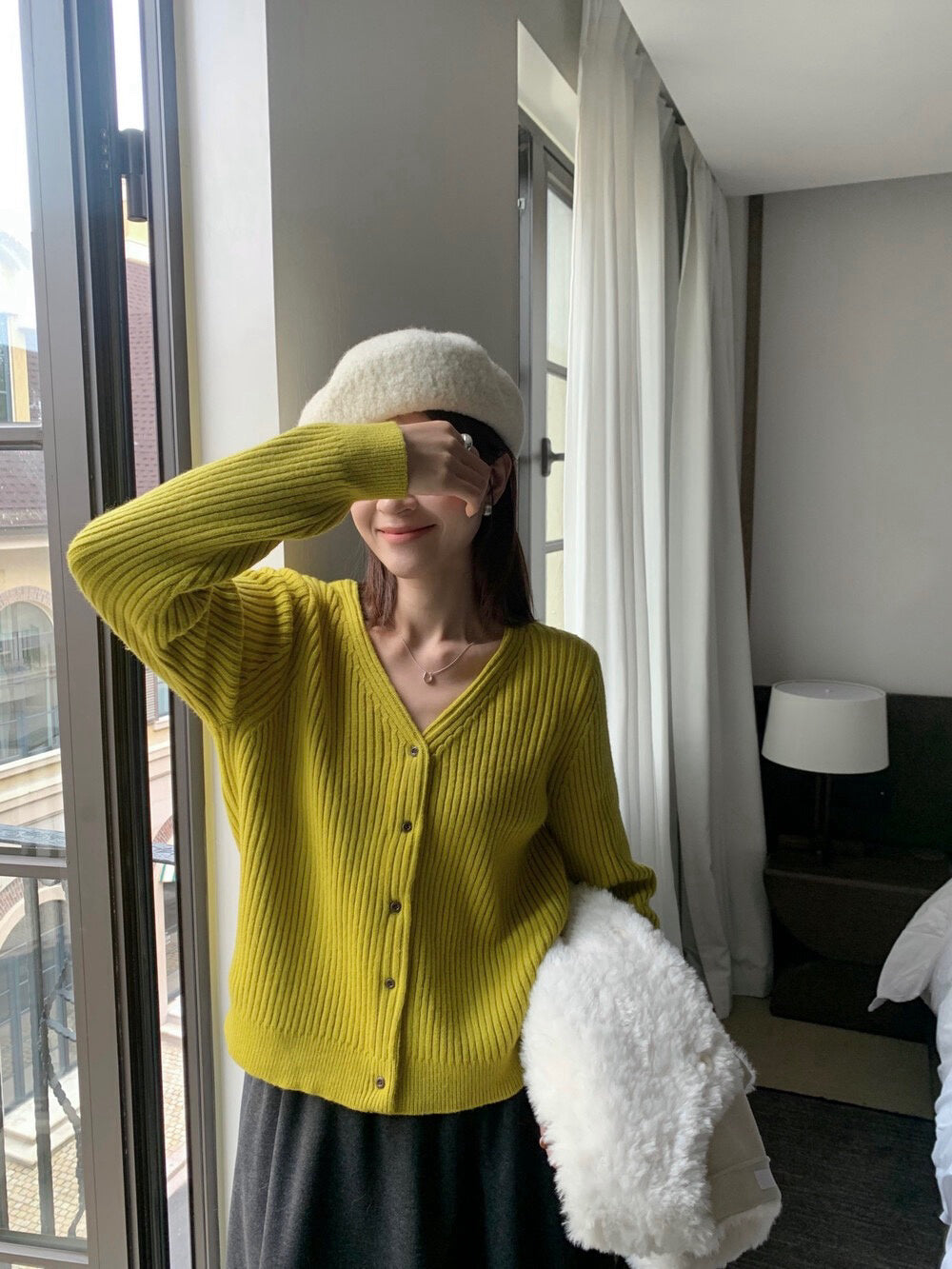 // 溫柔色系經典粗坑紋V領CD