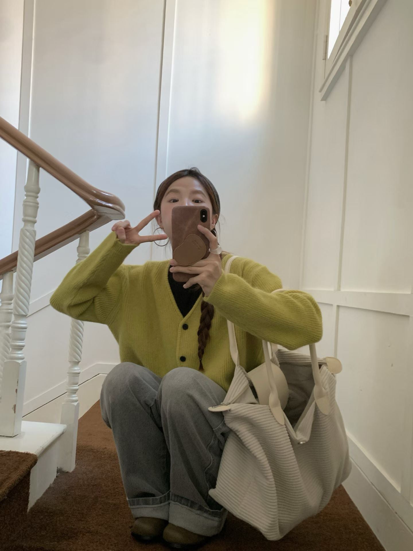 // 12色超美色系V領排扣羊絨紗CD