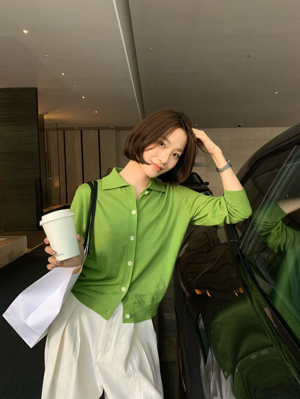 // 簡約風翻領排扣針織上衣