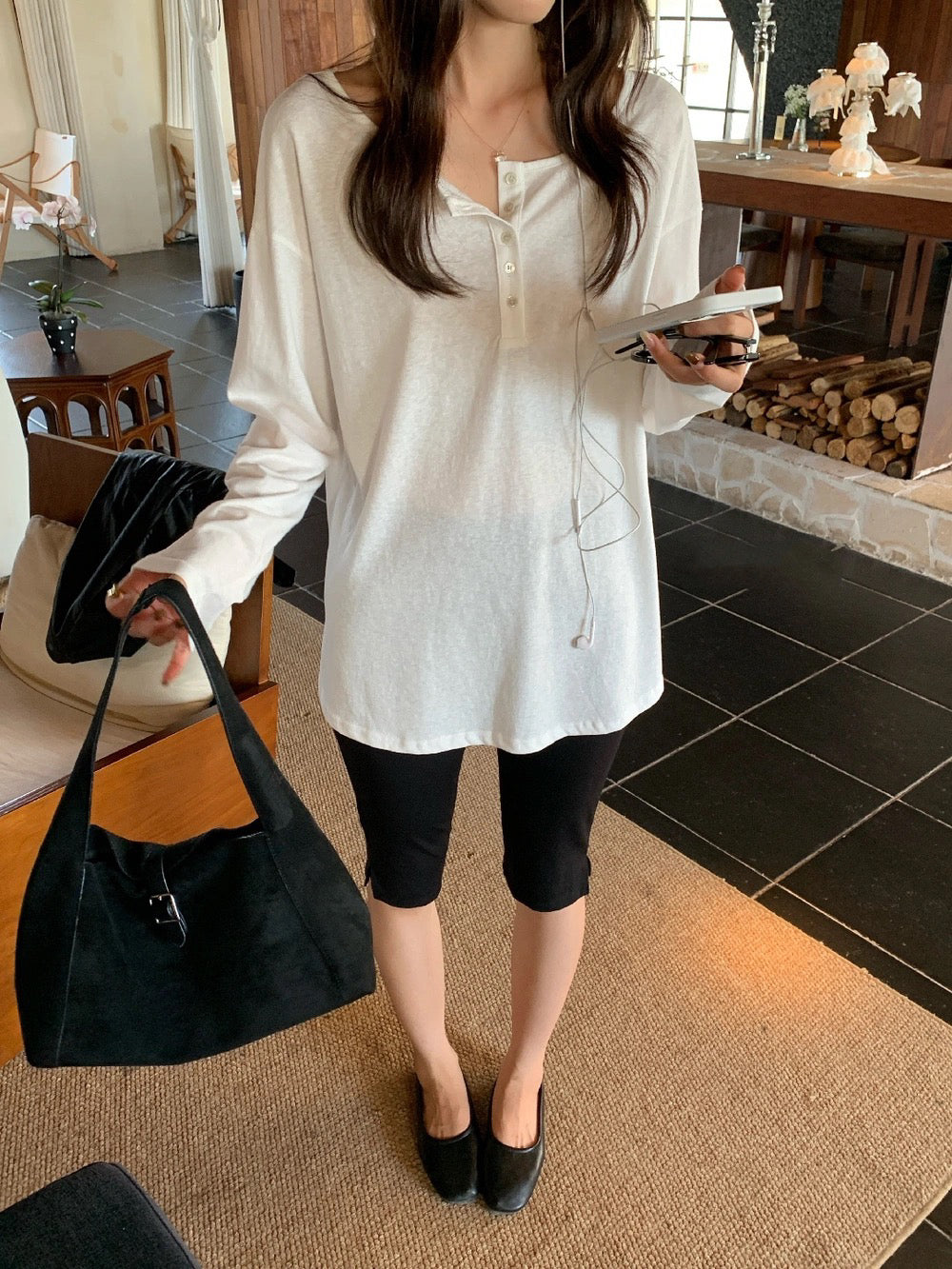 B48 / 慵懶風半鈕扣圓領長袖TEE