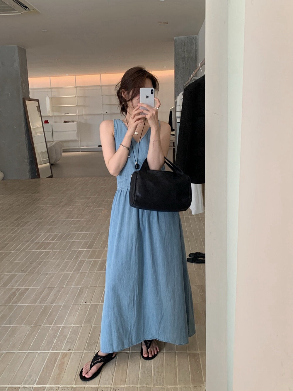 // V領粗肩帶牛仔OPS
