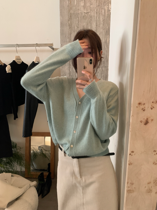 // 超soft兔絨V領CD