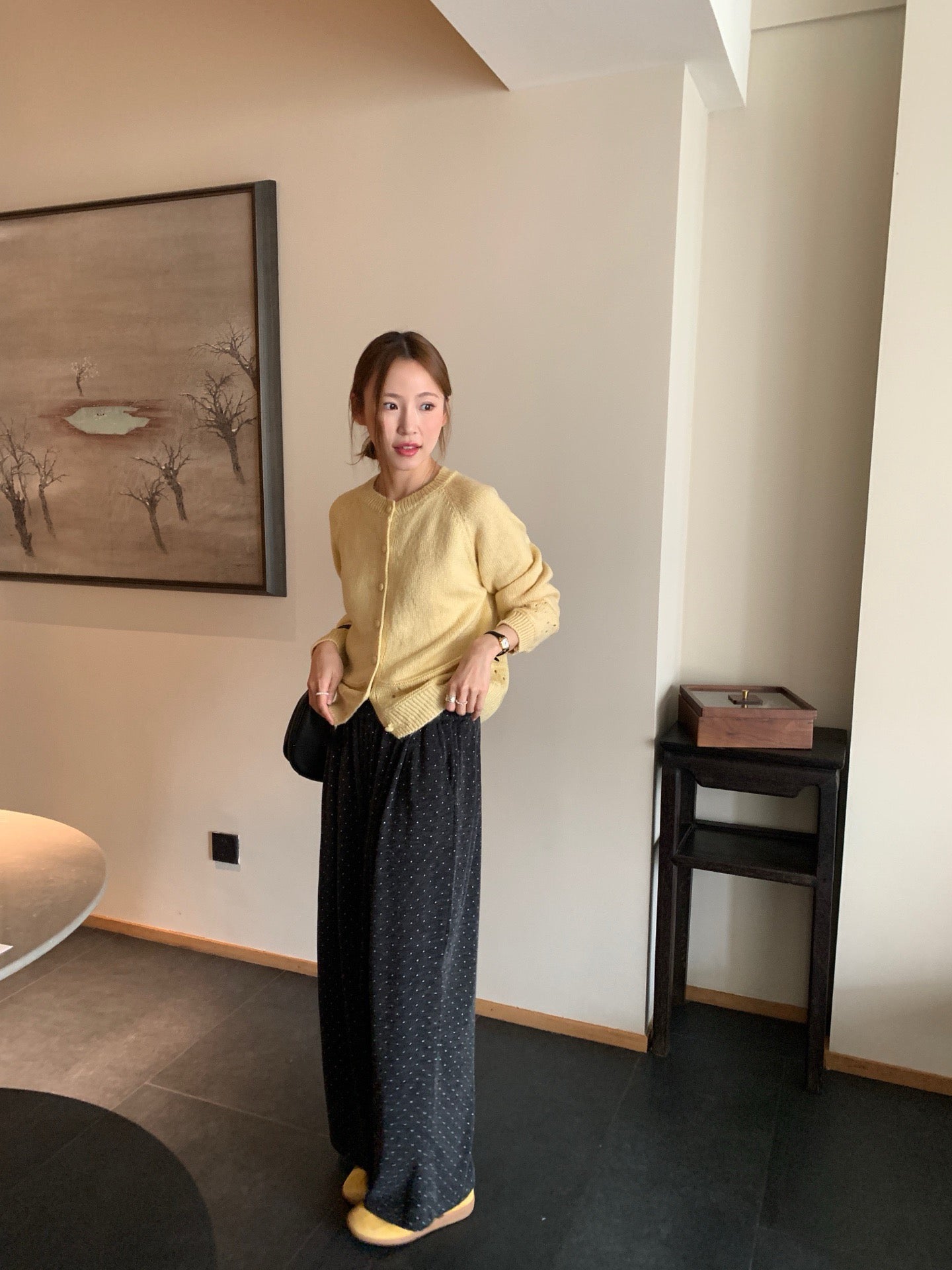 // 特別衣擺鈎花鏤空CD