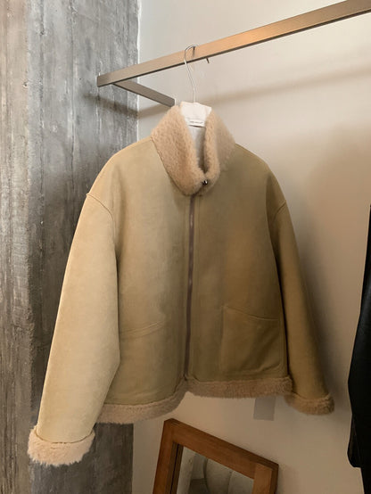 // 皮毛一體毛毛邊立領拉鍊外套