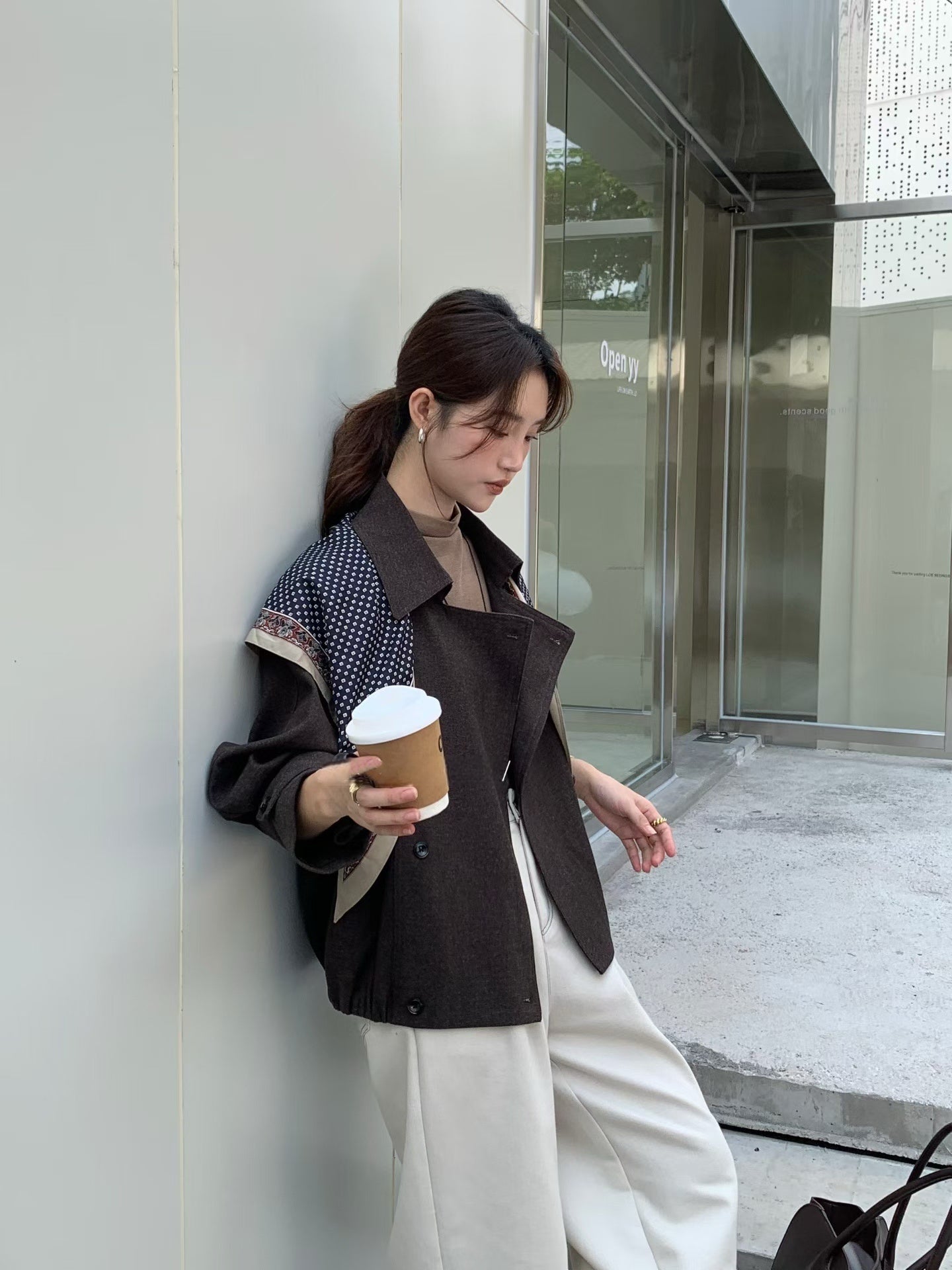 // 經典雙排扣短款外套(連絲巾)