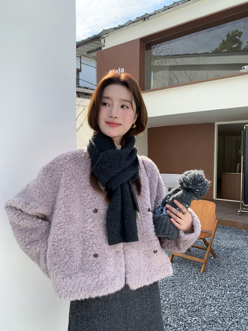 // V領雙排扣毛毛皮毛一體外套(連袋仔)