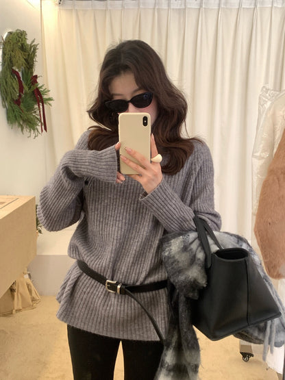 // 側鈕扣直坑紋高領毛衣