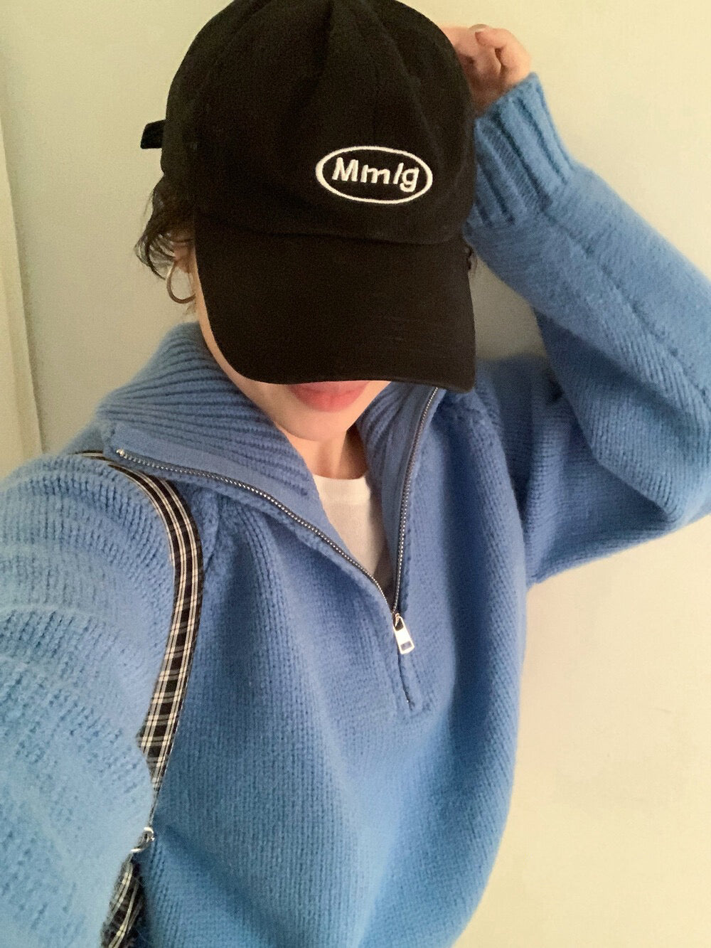 // 半拉鍊直坑紋領套頭NT