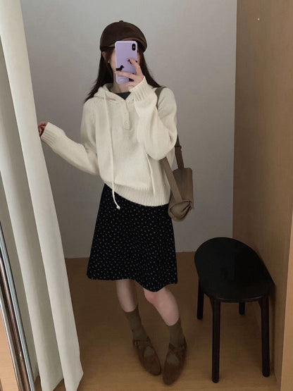 // 顏色超美鈕扣連帽毛衣