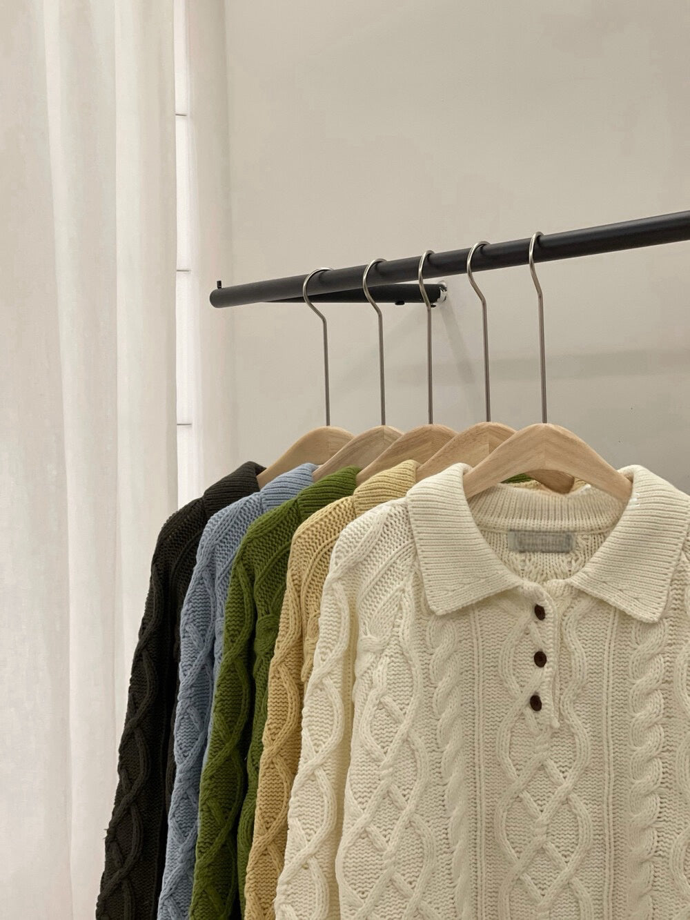 // 復古感重工麻花鈕扣翻領NT