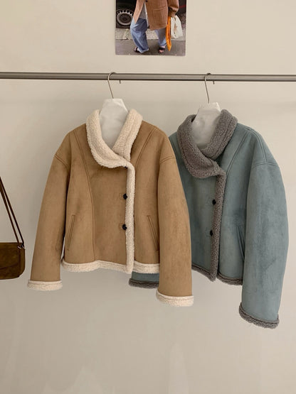 // 麂皮絨加羊羔毛底側排扣帥氣短款外套