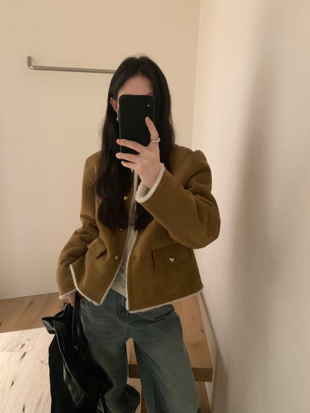 // 帥氣復古風色調皮毛一體金色鈕扣外套