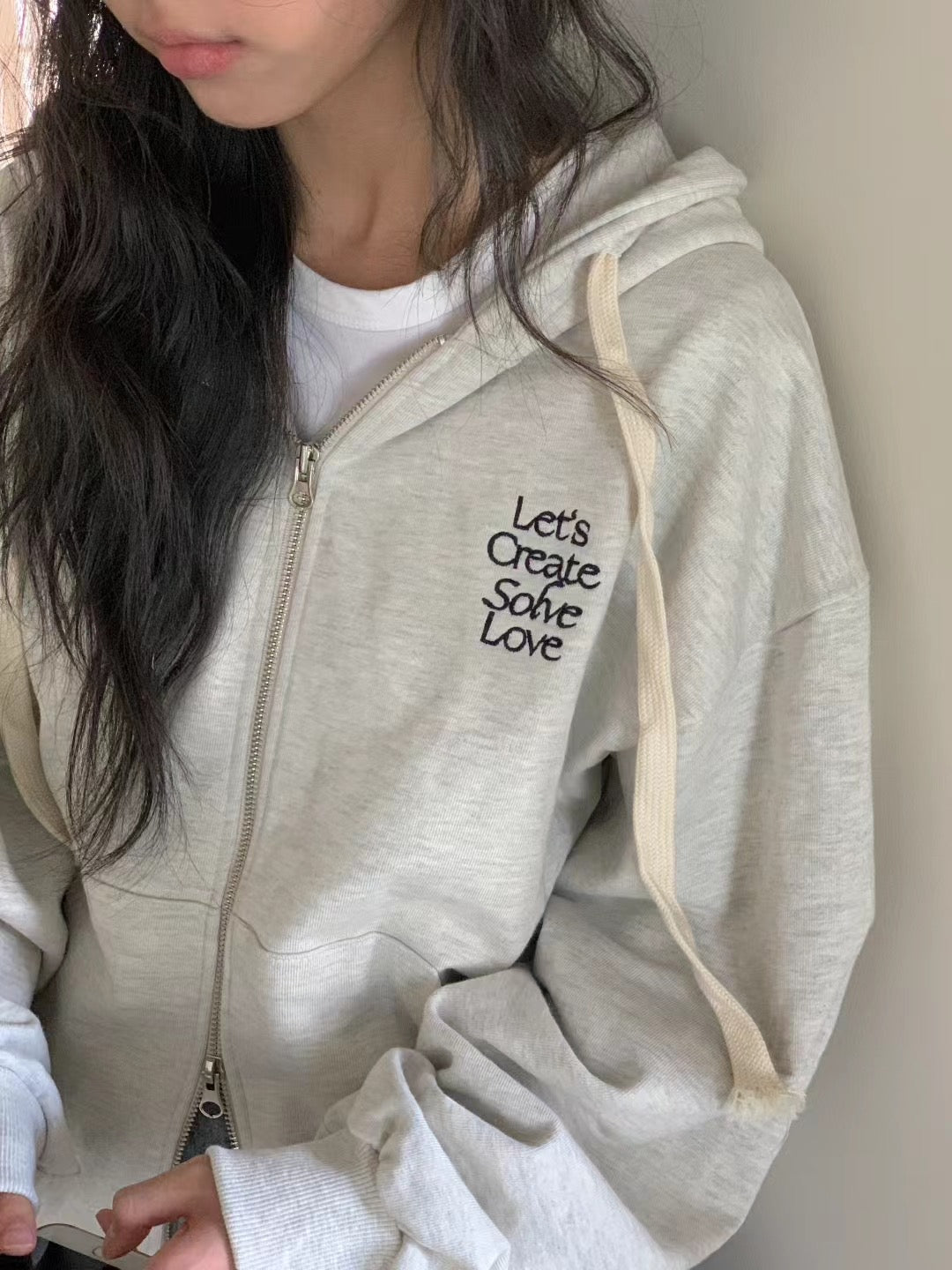 // 刺繡solve hoodie zip-up
