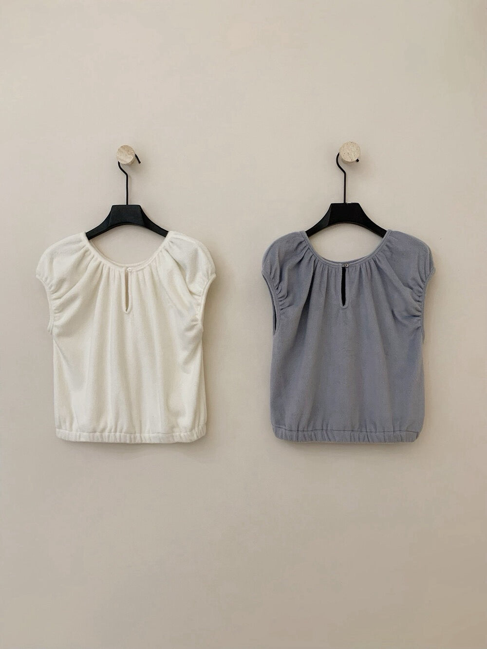 // 毛絨感超韓疊穿橡筋腳背心