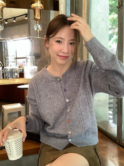 // 彩色鈕扣鏤空軟糯CD