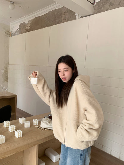 // 休閒感羊羔毛連帽外套