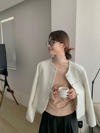 // 質感鈕扣10%wool弧邊薄毛呢外套