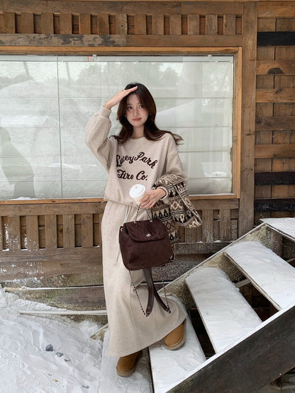 // 撞色刺繡字可束腳衛衣+中裙套裝(連頸巾)