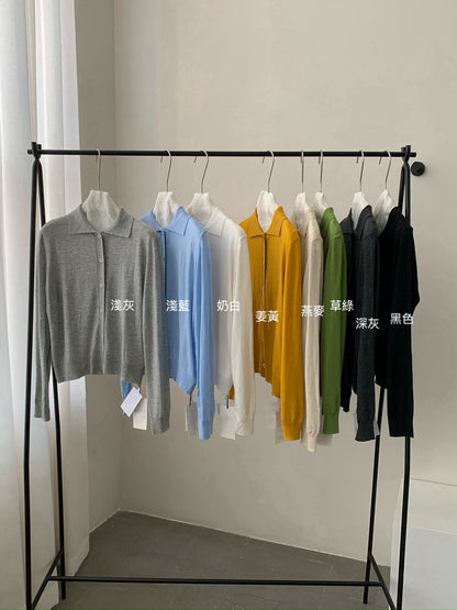 // 簡約風翻領排扣針織上衣