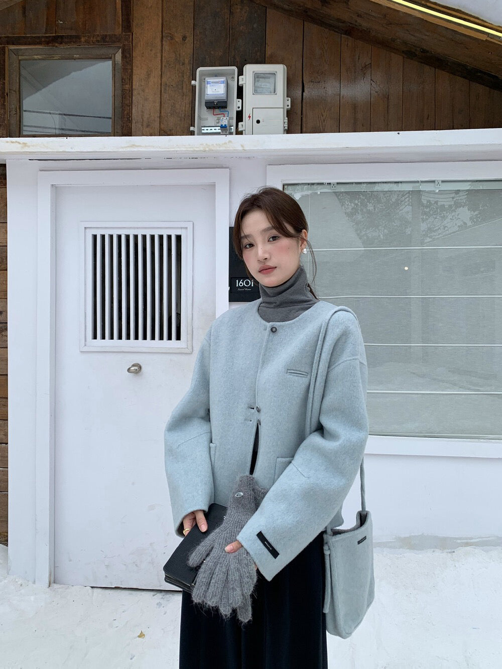 // 100%羊毛弧邊口袋特別鈕扣手工外套(連袋仔)