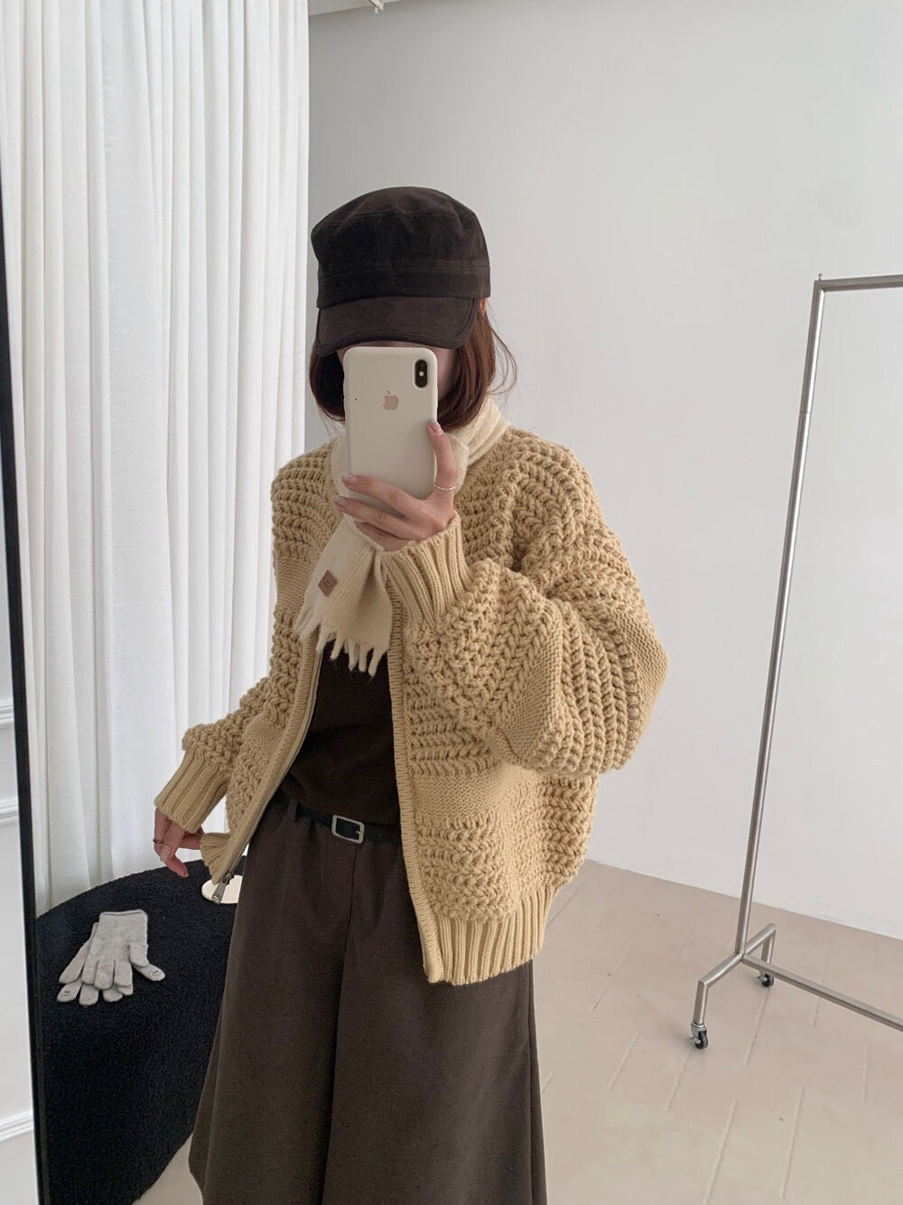 // 重工粗針織肌理感拉鍊CD