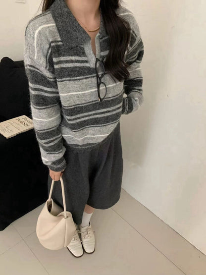 // 30%綿羊毛翻領拼色間條毛衣
