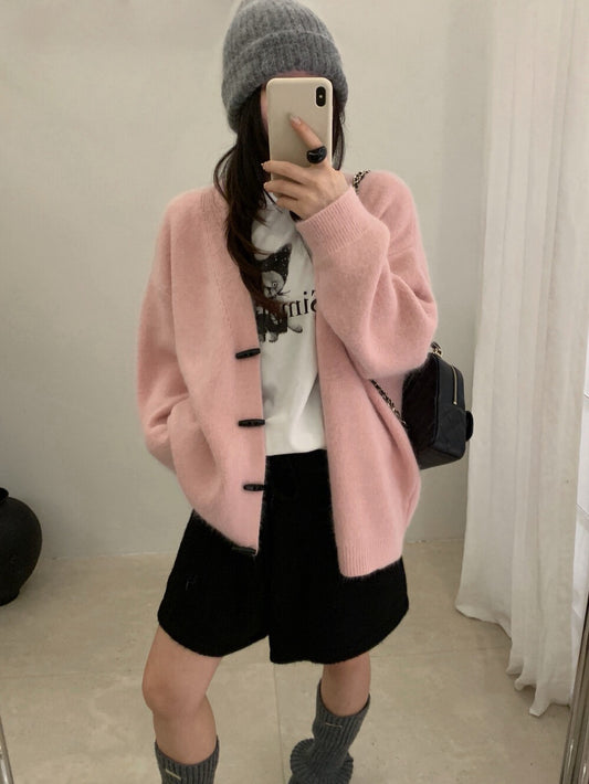 // 超軟糯寬鬆中長牛角鈕CD