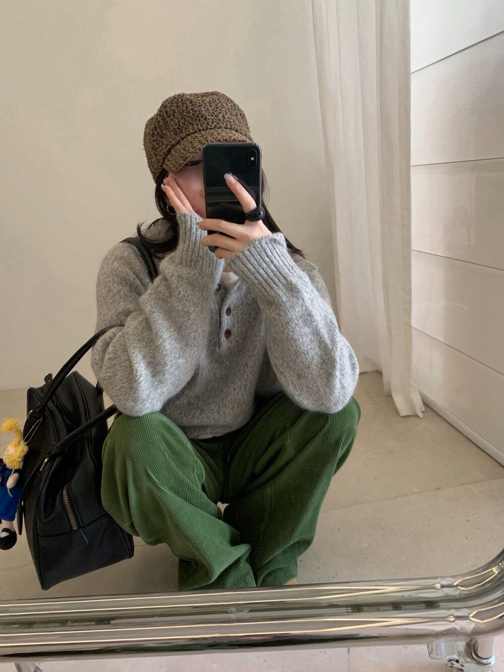 // 軟糯混兔毛花線鈕扣翻領毛衣