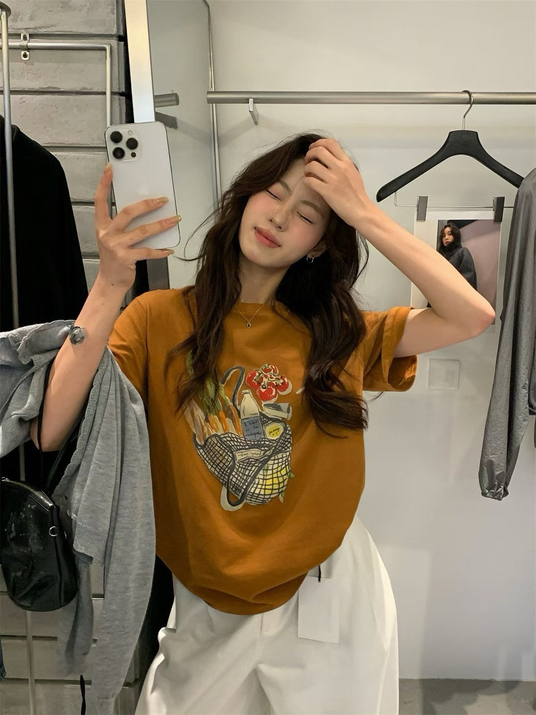 // 可愛購物袋圖案TEE