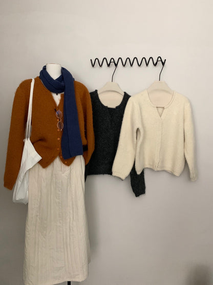 // 簡約小v領毛絨感CD