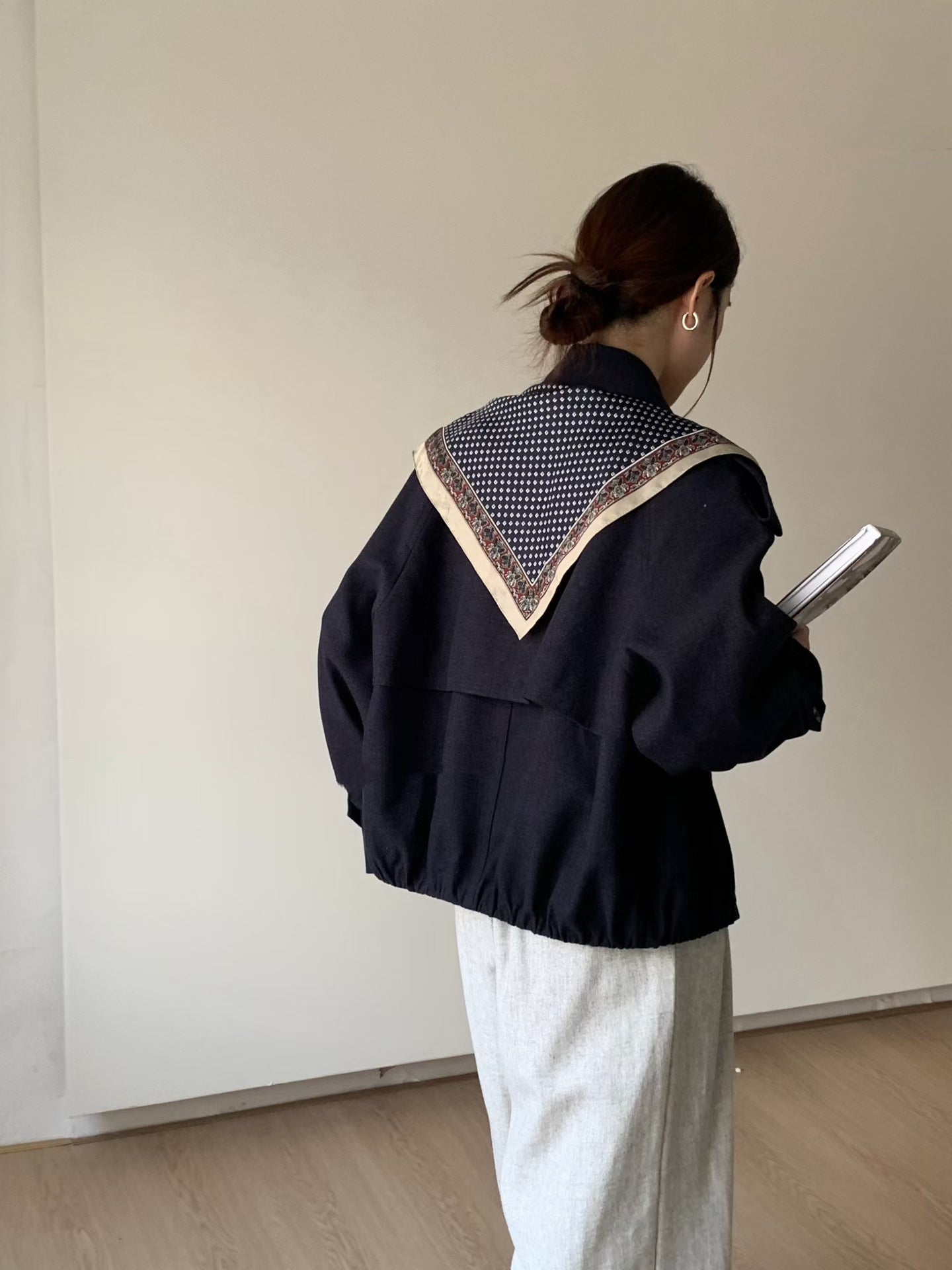 // 經典雙排扣短款外套(連絲巾)