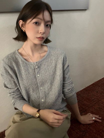 C57 / 顏色超美小刺繡細麻花針織外套