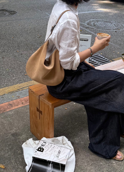 // 頭層牛皮麂皮絨hobo bag(肩帶可調)