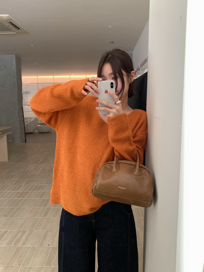 // 柔軟親膚馬海毛11色v領NT