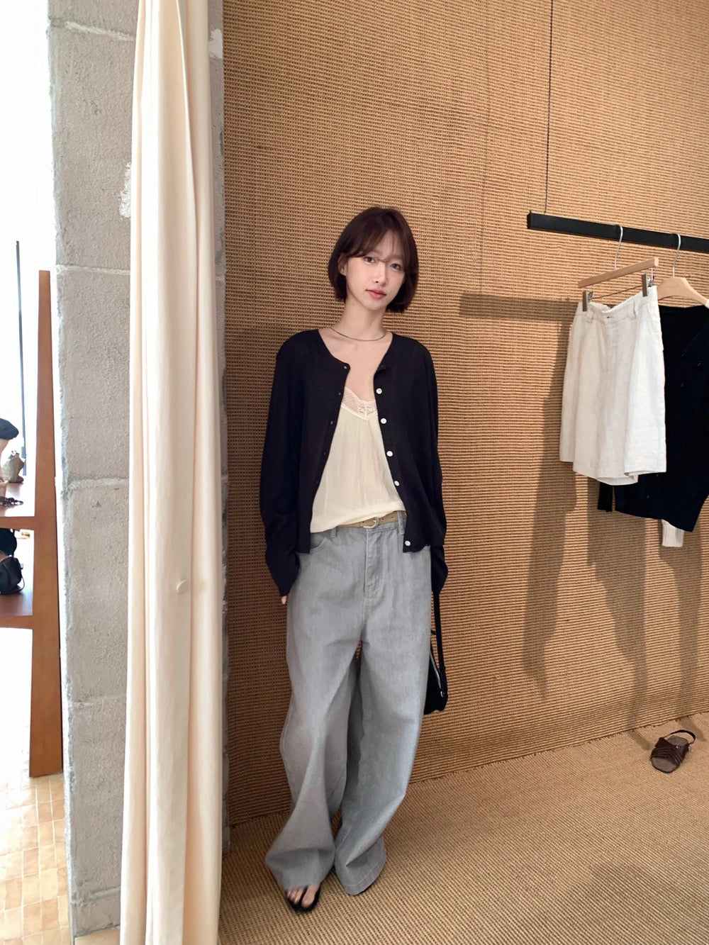 C18 / 必入天絲麻圓領開胸針織外套