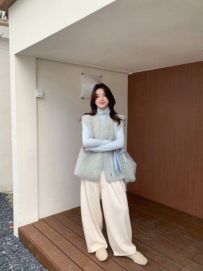 // 性價比極高皮毛一體毛茸馬甲外套(連斜肩袋)