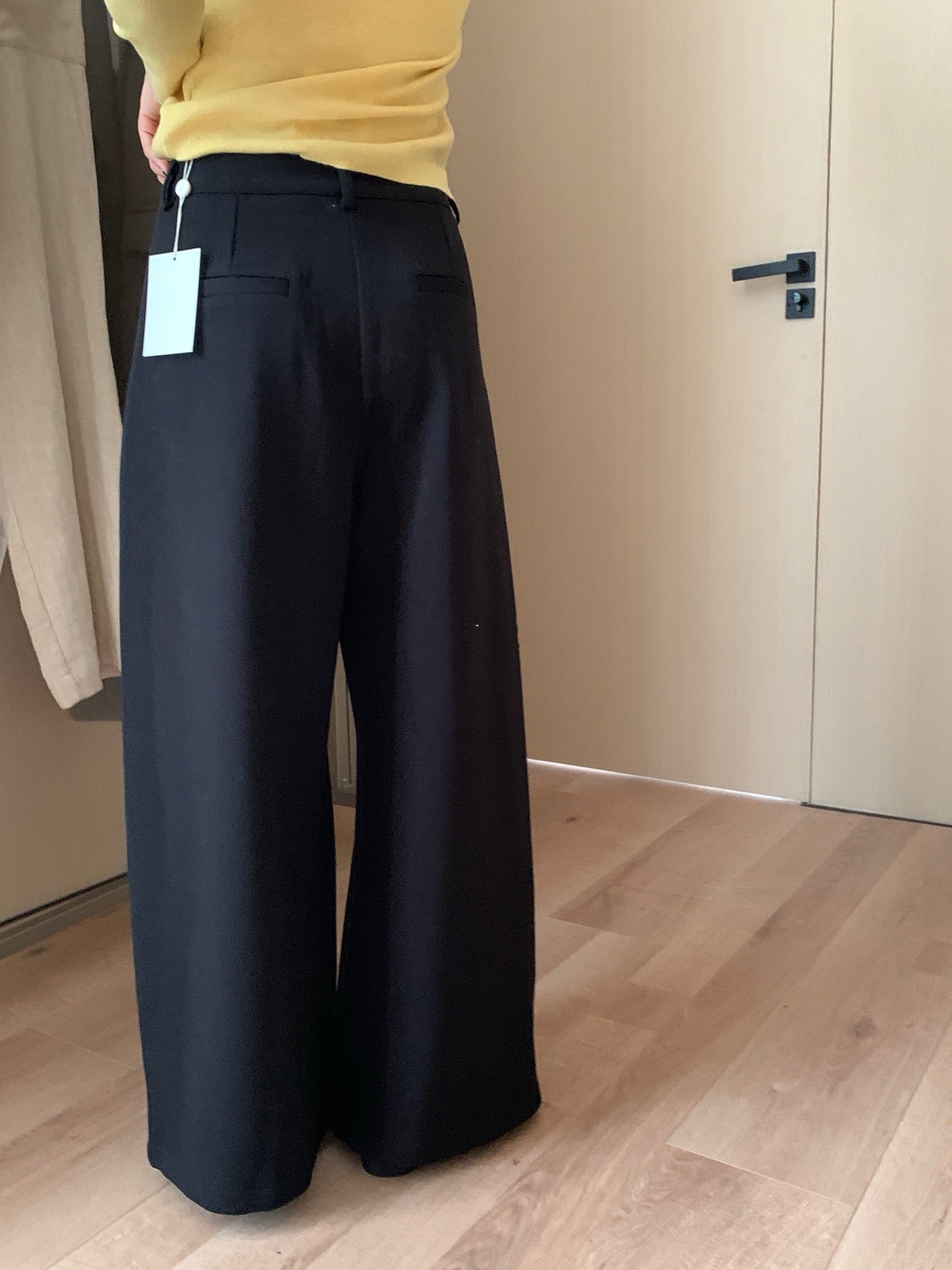 // 簡約淨版挺身全長西褲