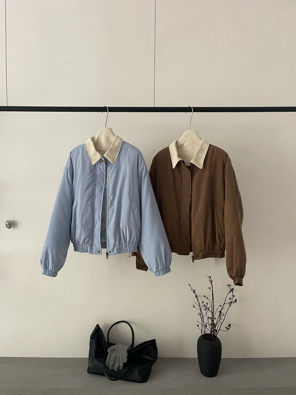 // 可愛小刺繡拼燈芯絨領夾棉外套