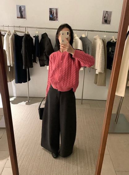 // 復古麻花包扣圓領CD