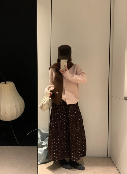 // 溫柔娃娃領包扣開胸NT