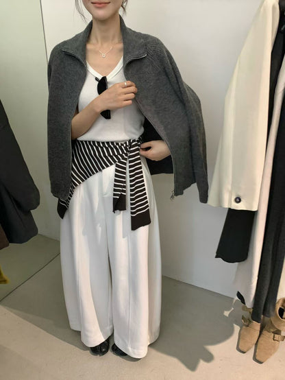 // 可立領上下拉鍊冷外套