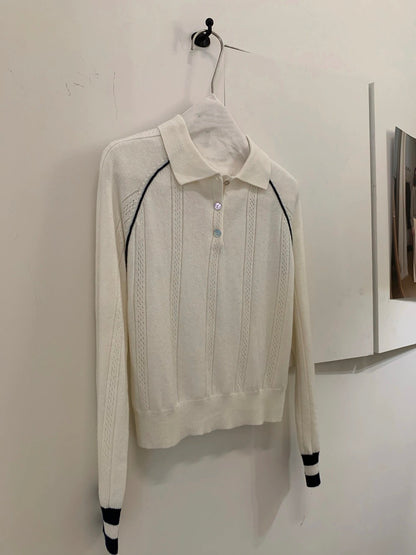 T255 / 復古感鏤空織紋撞色邊polo針織上衣(50%WOOL)