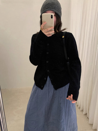 // 100%羊毛混點圓領CD