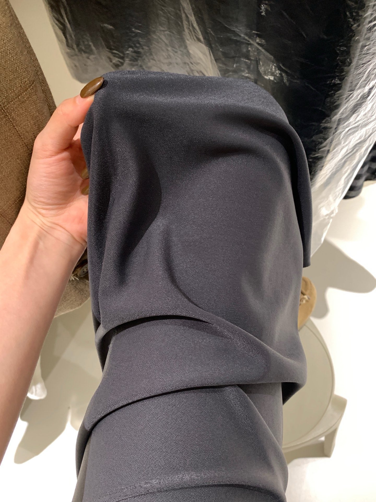 // 必入！重磅推薦超顯瘦垂垂褲