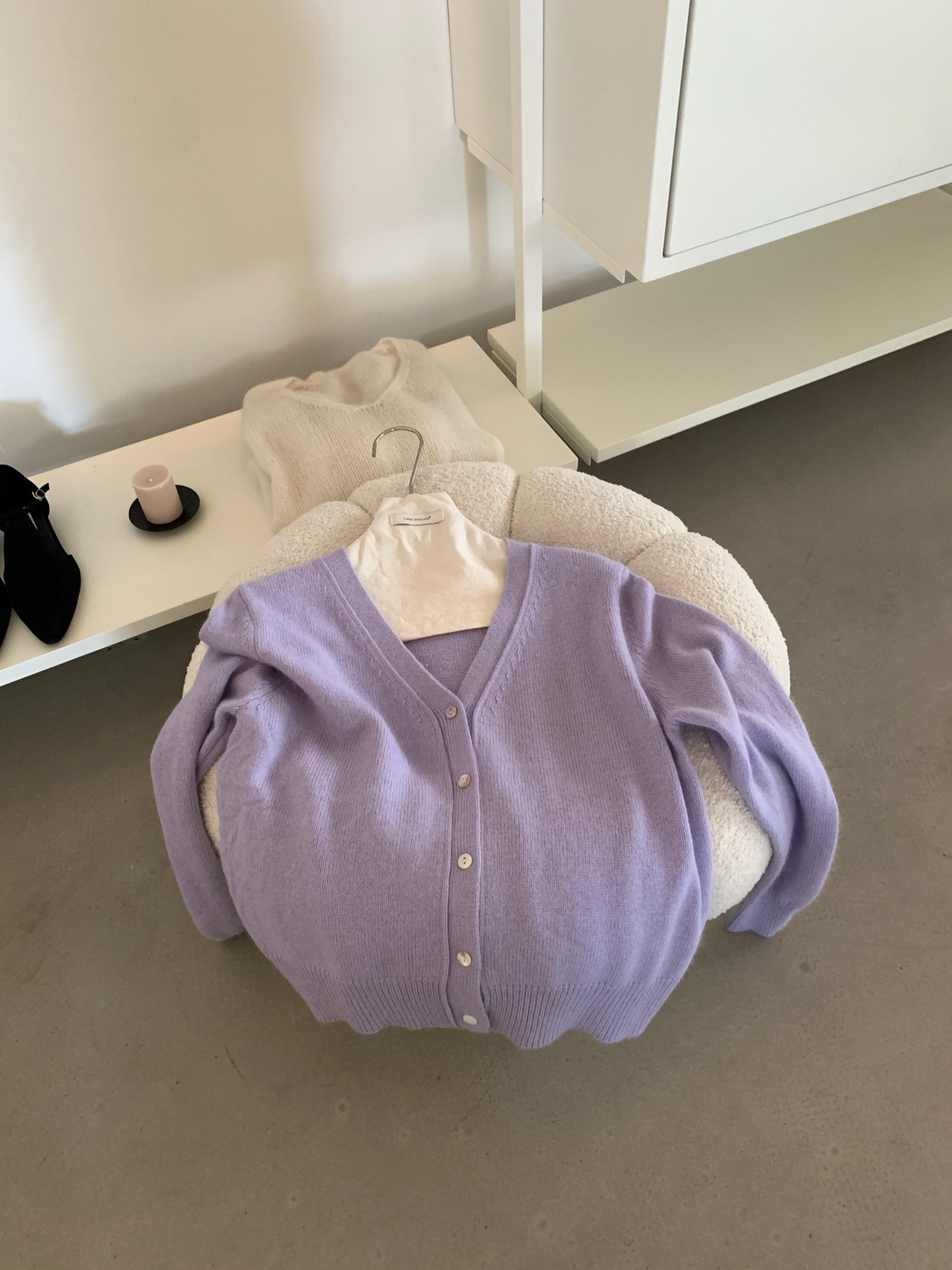 // 超soft兔絨V領CD